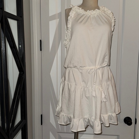 sundays Dresses & Skirts - Sundays White Ruffle Dress large Cotton Great and easy to wear